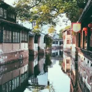 《武林外传》莫小贝近照曝光,颜值逆袭瘦出马甲线,网友感叹时光飞逝